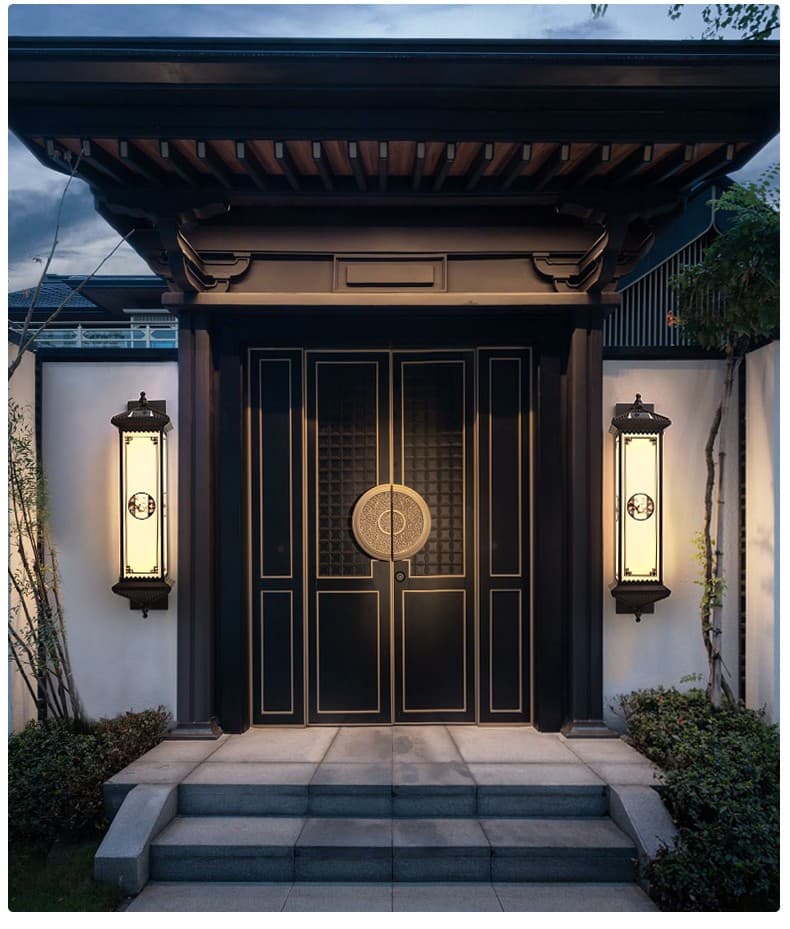 Solar / mains power wall lamp